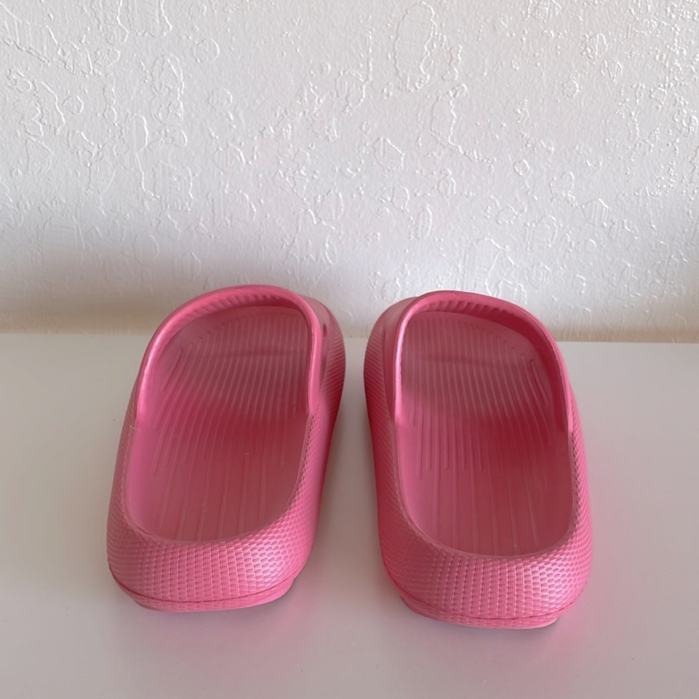 Platform Rubber Slide Sandals - Picture 3 of 10